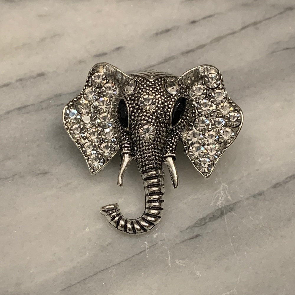 Elephant Brooch/Pin with Sparkly Rhinestones